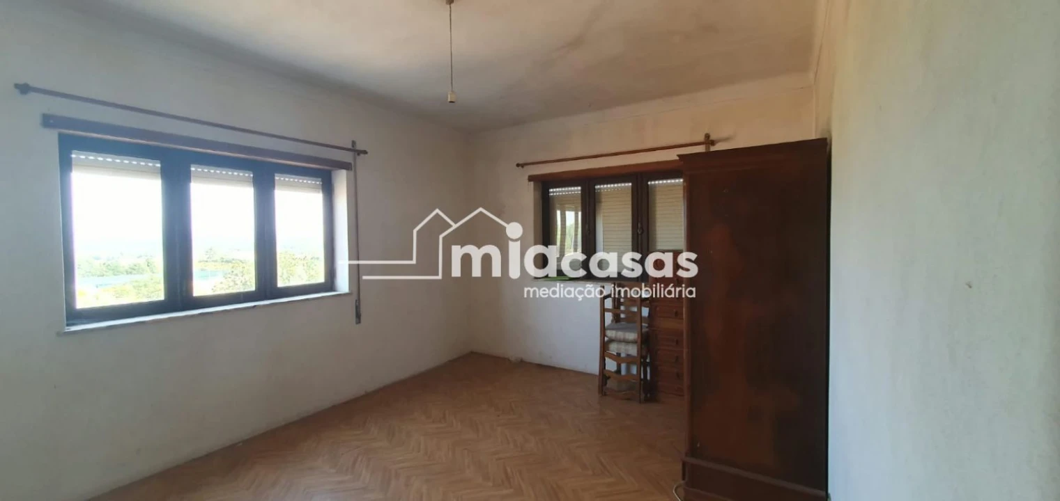 Moradia T3 para Venda em Sepins e Bolho Foto 14