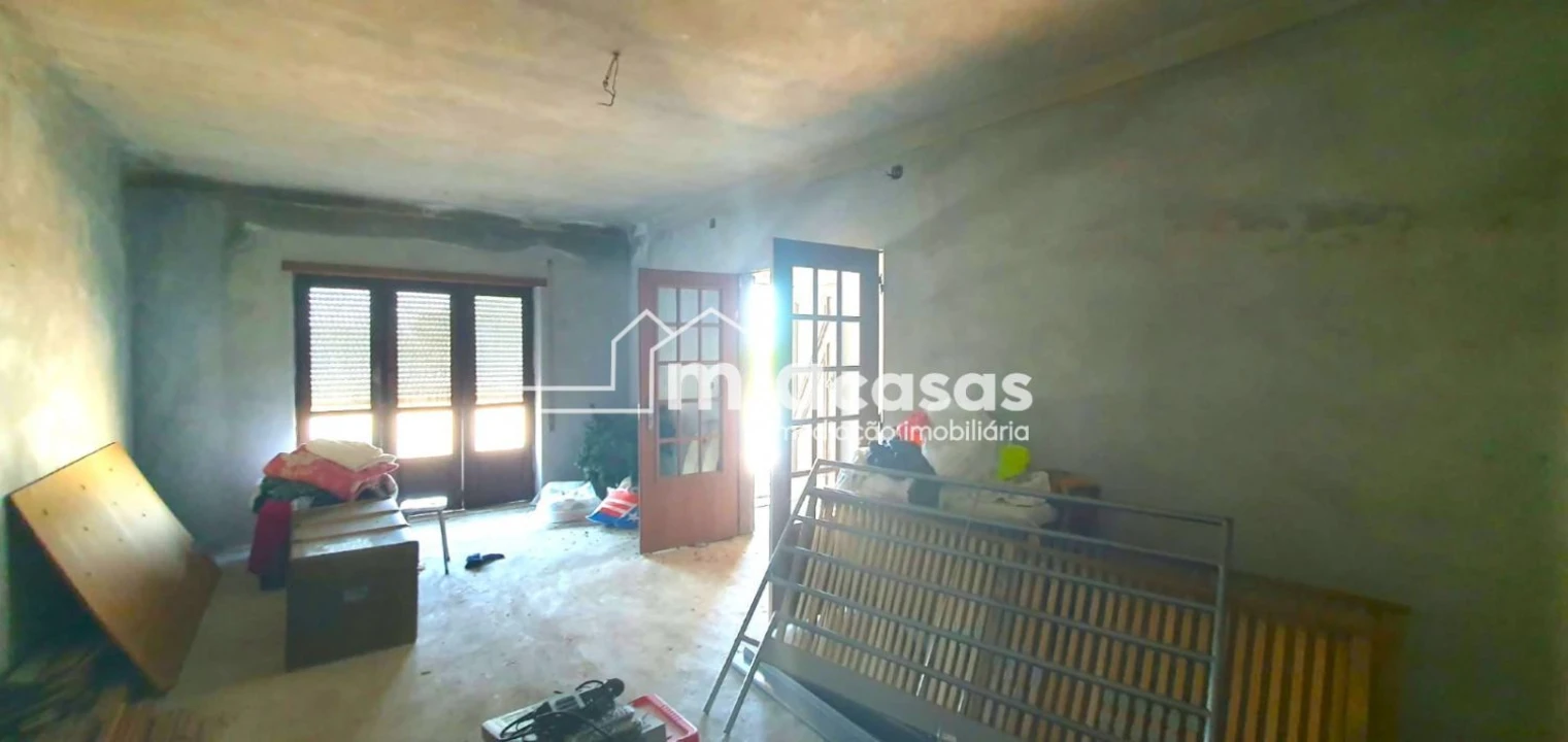 Moradia T3 para Venda em Sepins e Bolho Foto 8