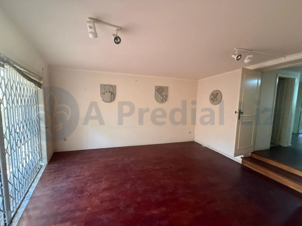 Moradia T4 para Venda em Aldoar, Foz do Douro e Nevogilde Foto 1