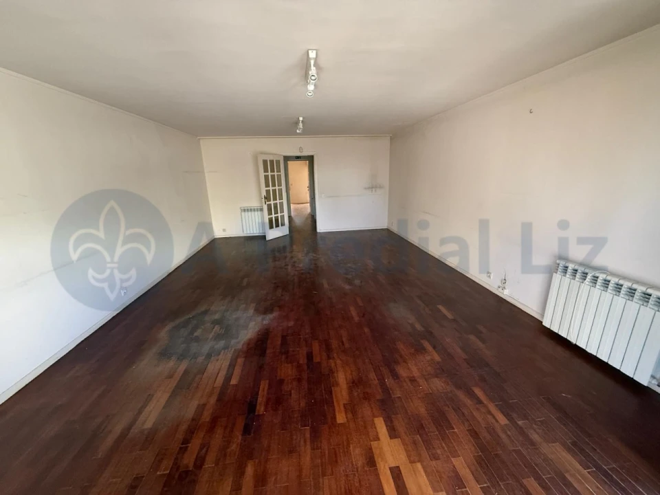 Moradia T4 para Venda em Aldoar, Foz do Douro e Nevogilde Foto 3