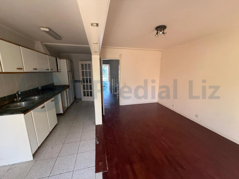 Moradia T4 para Venda em Aldoar, Foz do Douro e Nevogilde Foto 4