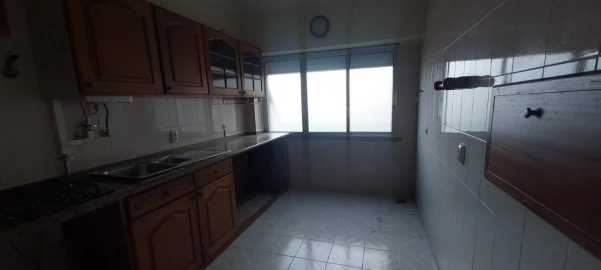 Apartamento T2 para Venda em Venteira