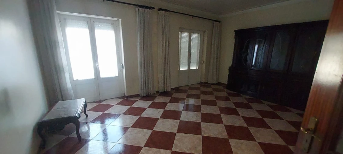 Apartamento T2 para Venda em Venteira Foto 4
