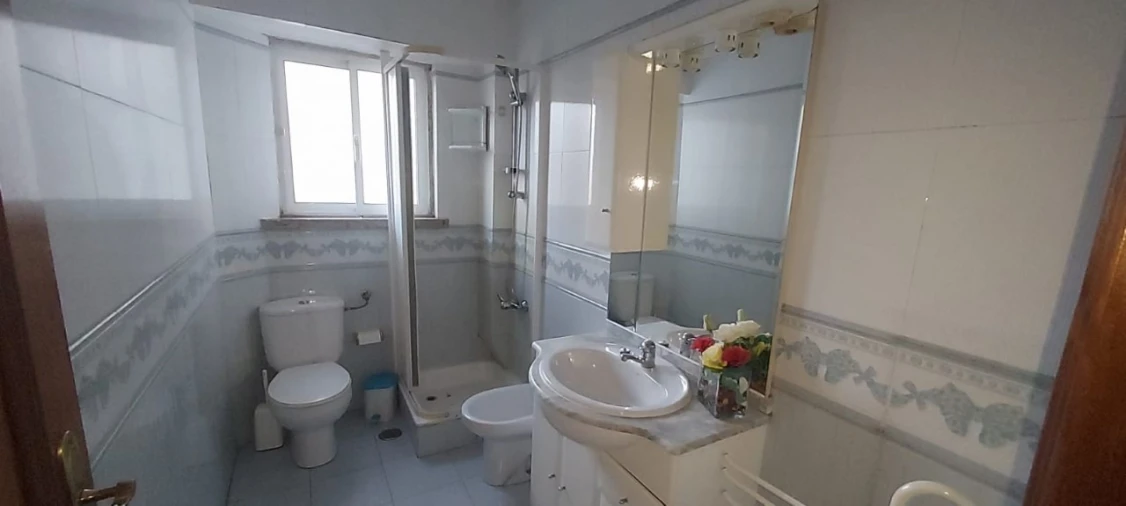 Apartamento T2 para Venda em Venteira Foto 8