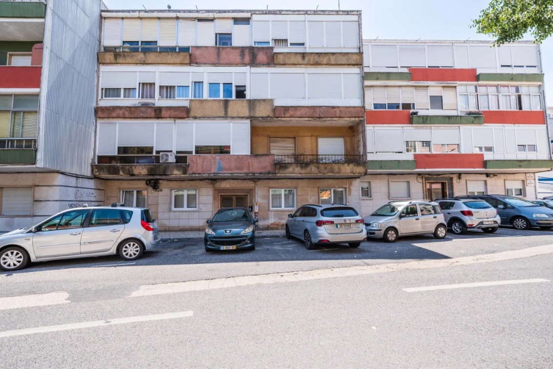 Apartamento T2 para Venda em Águas Livres Foto 40