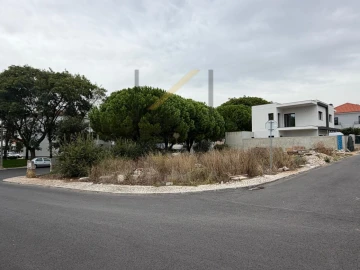 Terreno para Venda em São Domingos de Rana
