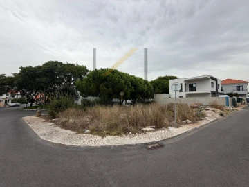 Moradia T3 para Venda em São Domingos de Rana