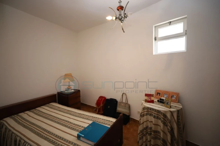 Moradia T2 para Venda em Bensafrim e Barão de São João Foto 9