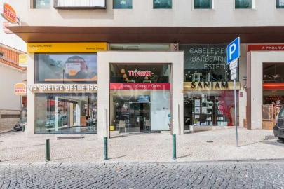 Loja para Cedência de Quotas em Cascais e Estoril