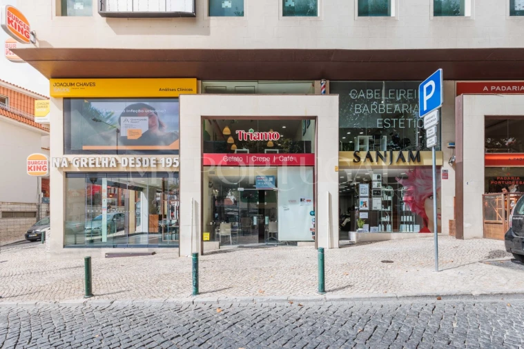 Loja para Cedência de Quotas em Cascais e Estoril Foto 2