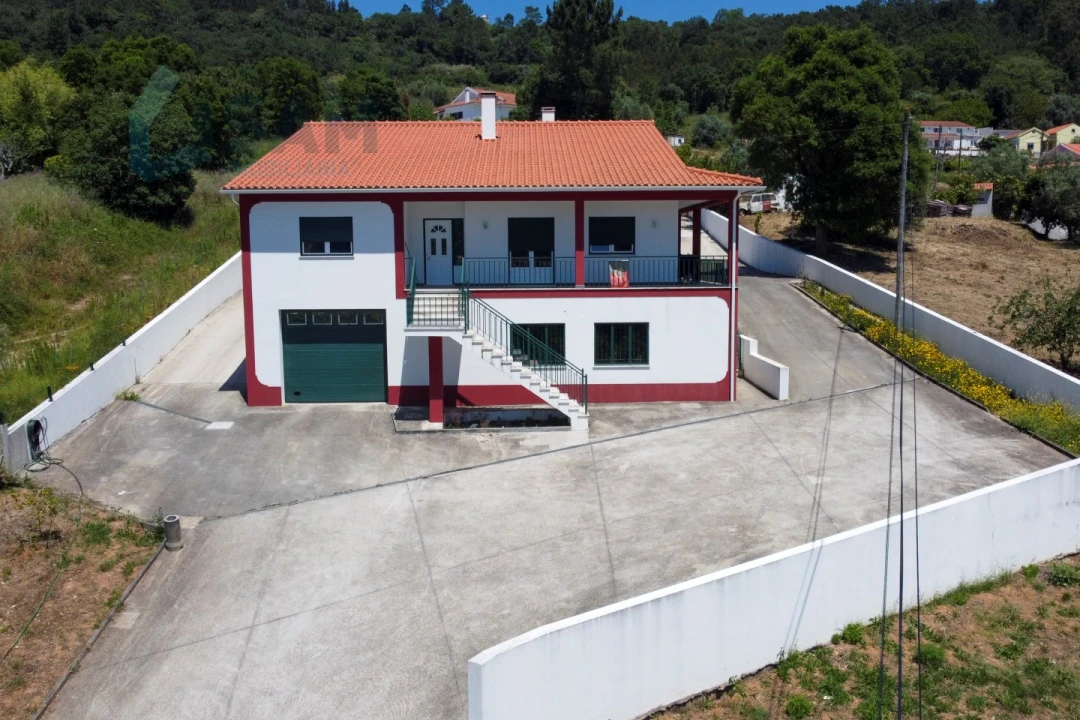 Moradia T3 para Venda em Vimeiro Foto 32