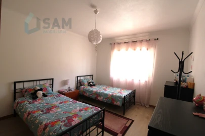 Moradia T3 para Venda em Vimeiro