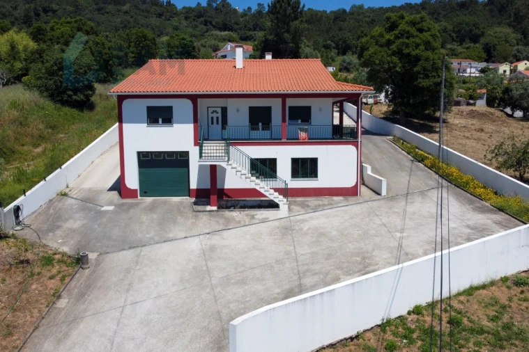 Moradia T3 para Venda em Vimeiro Foto 32