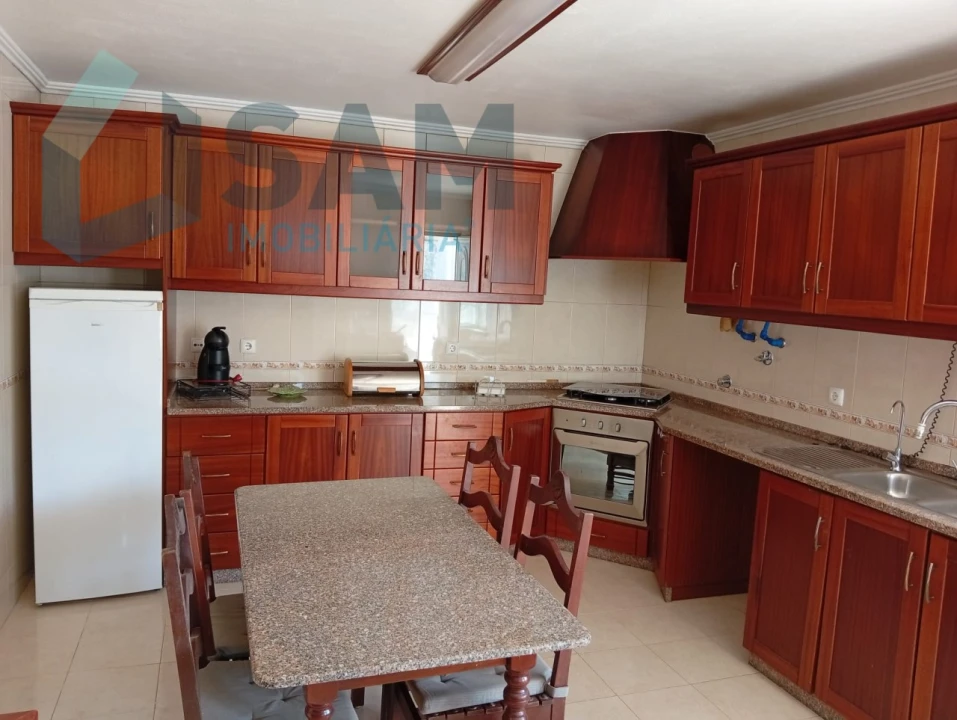 Moradia T2 para Venda em Dois Portos e Runa Foto 8