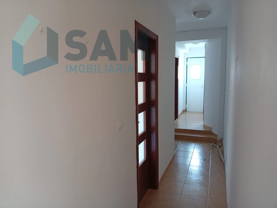 Moradia T2 para Venda em Dois Portos e Runa Foto 14