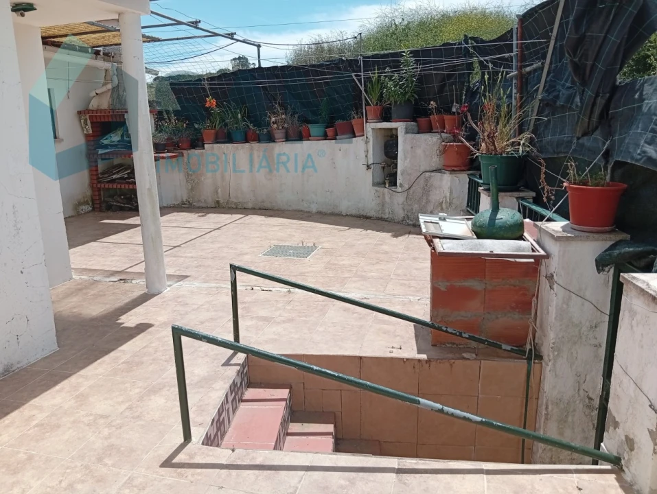 Moradia T2 para Venda em Dois Portos e Runa Foto 7