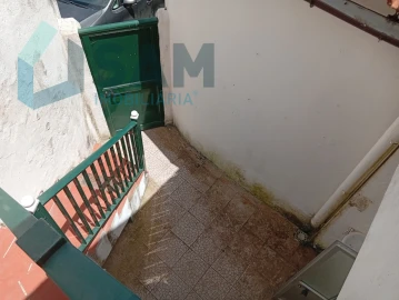 Moradia T2 para Venda em Dois Portos e Runa
