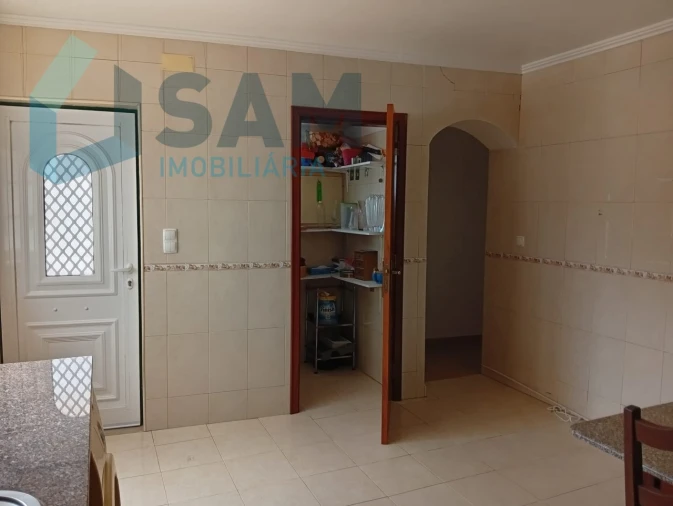 Moradia T2 para Venda em Dois Portos e Runa Foto 10