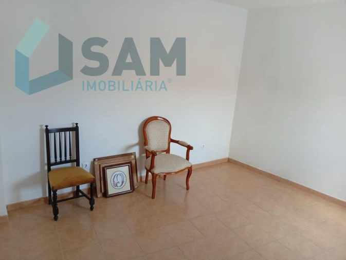 Moradia T2 para Venda em Dois Portos e Runa Foto 19