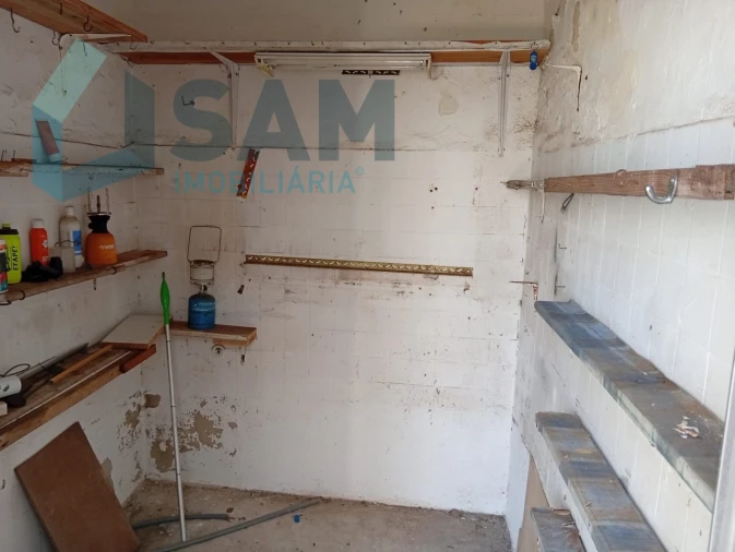 Moradia T2 para Venda em Dois Portos e Runa Foto 30