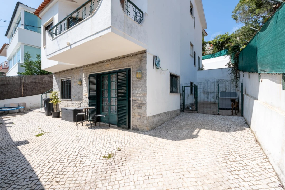Moradia T4 para Venda em Cascais e Estoril Foto 1