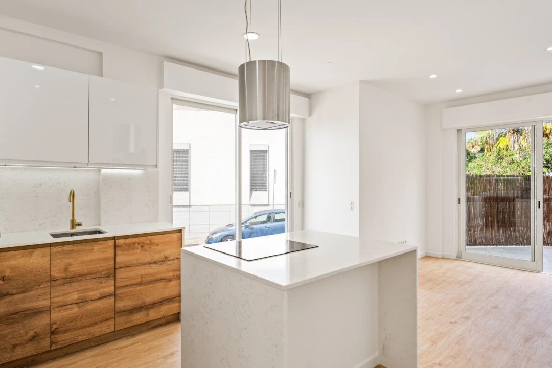 Apartamento T1 para Venda em Carcavelos e Parede Foto 9