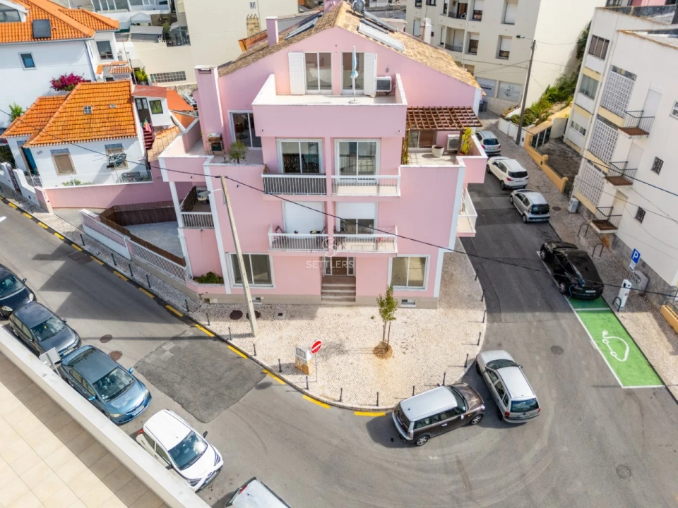 Apartamento T1 para Venda em Carcavelos e Parede Foto 21