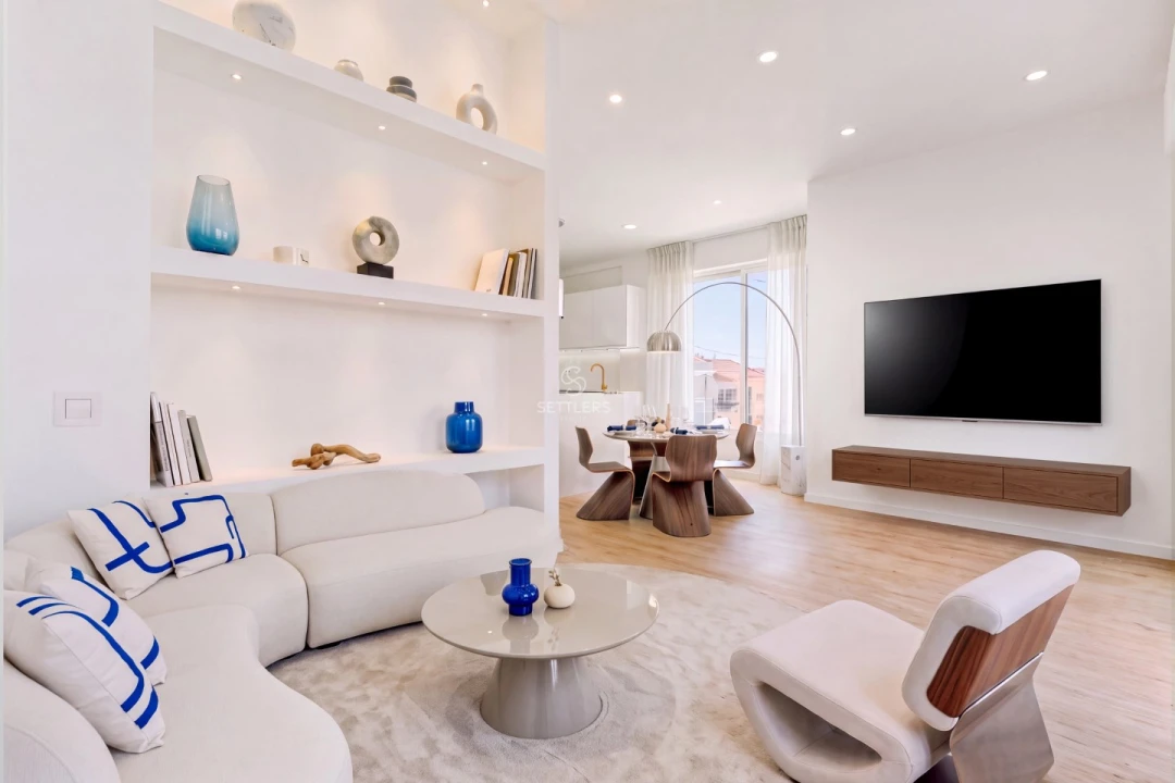 Apartamento T1 para Venda em Carcavelos e Parede Foto 2
