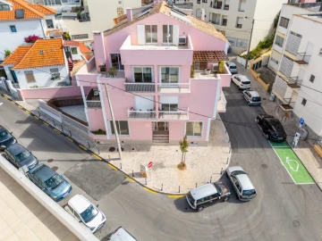 Apartamento T1 para Venda em Carcavelos e Parede