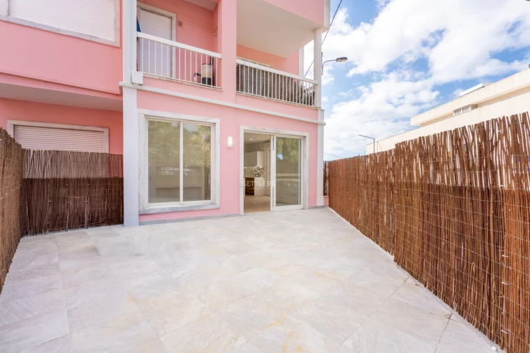 Apartamento T1 para Venda em Carcavelos e Parede Foto 3