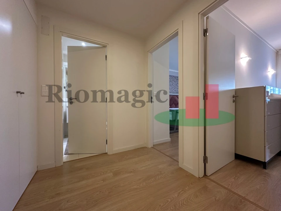 Apartamento T2 para Arrendamento em Lumiar Foto 3