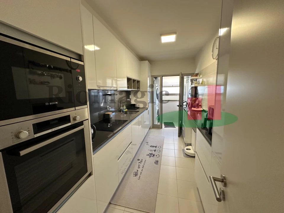 Apartamento T2 para Arrendamento em Lumiar Foto 8
