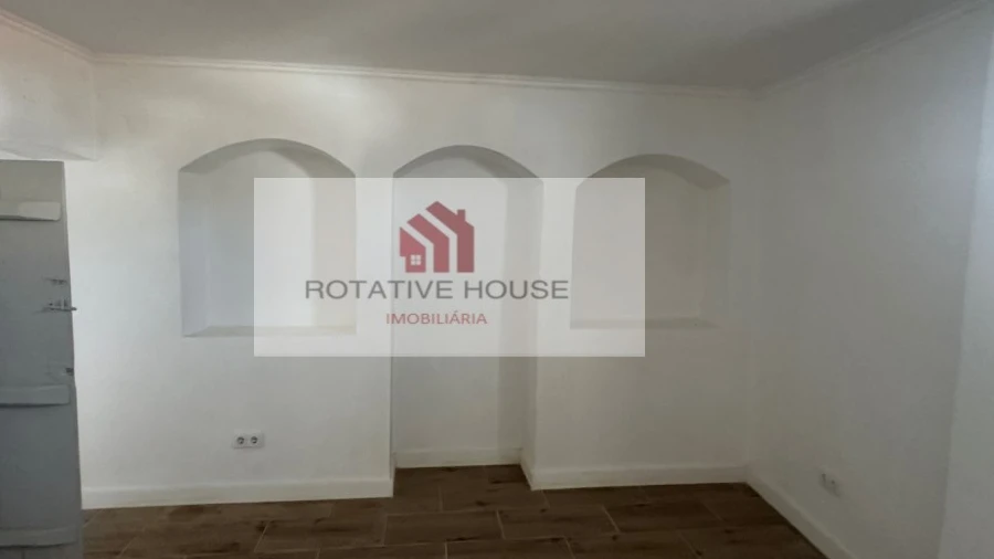 Apartamento T4 para Venda em Caia, São Pedro e Alcáçova