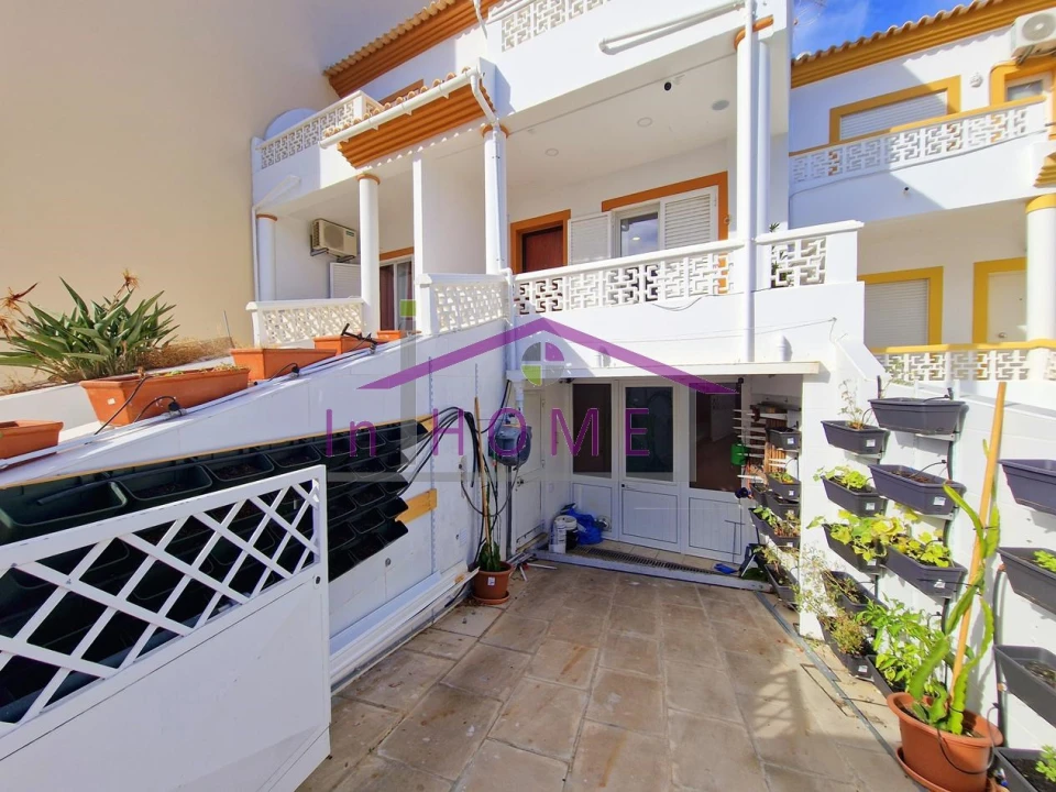 Moradia T2 para Venda em Albufeira e Olhos de Água Foto 17