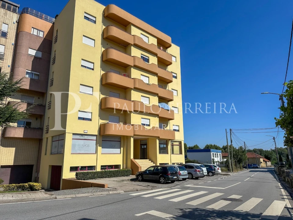 Apartamento T2 para Arrendamento em Vila Nova de Famalicão e Calendário Foto 1