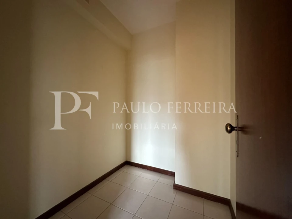 Apartamento T2 para Arrendamento em Vila Nova de Famalicão e Calendário Foto 12