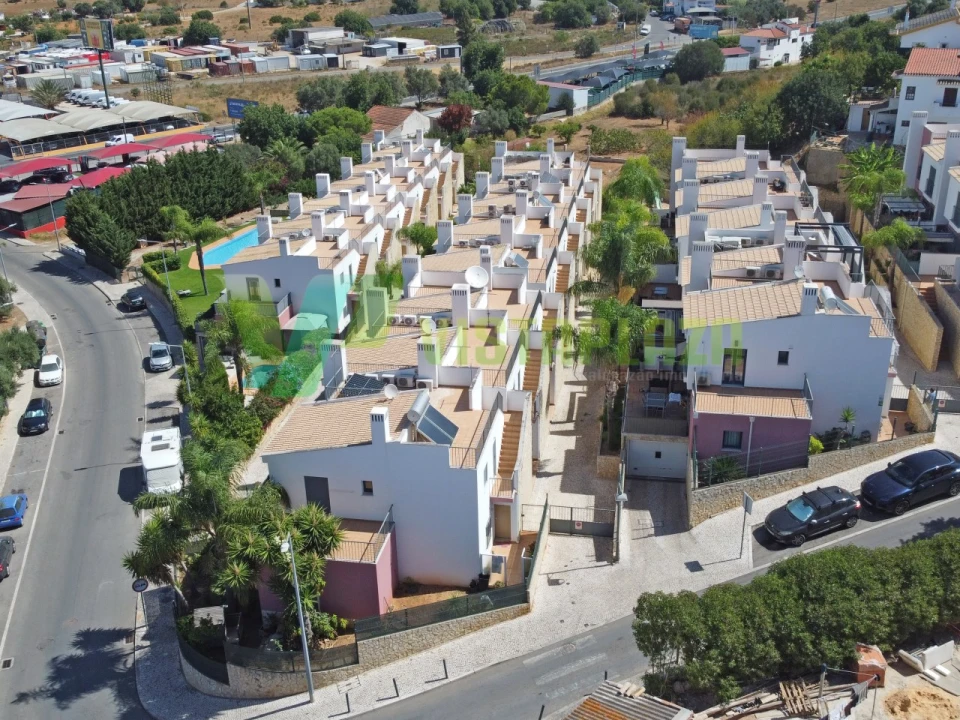 Moradia T3 para Venda em Guia Foto 32