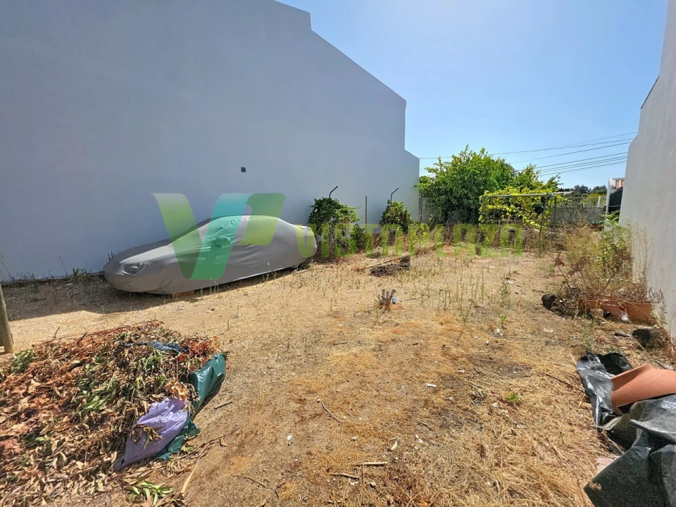 Terreno para Venda em Alvor Foto 2