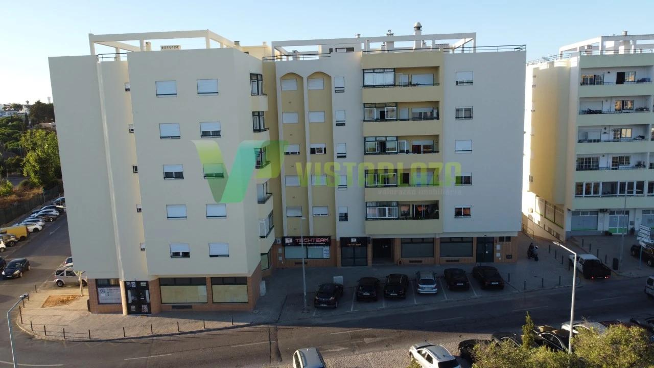 Apartamento T4 para Venda em Portimão Foto 21