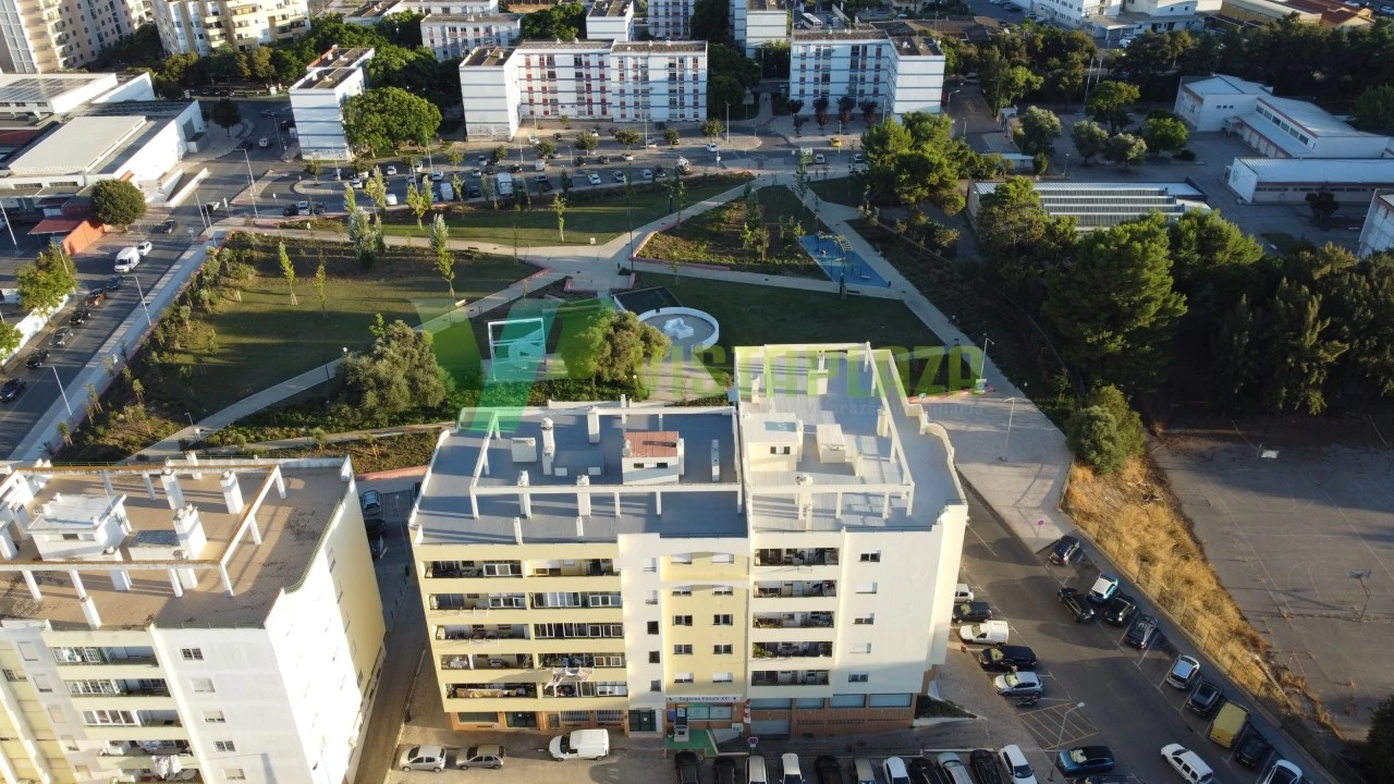 Apartamento T4 para Venda em Portimão Foto 26