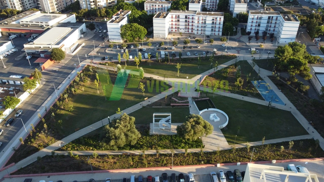 Apartamento T4 para Venda em Portimão Foto 27