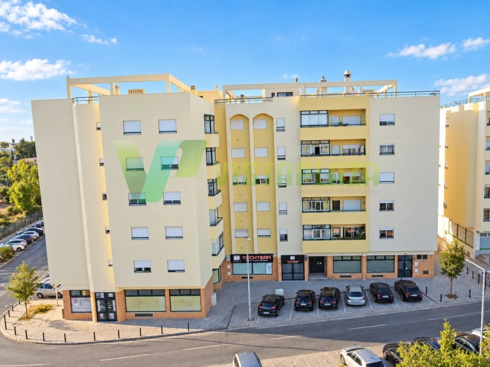 Apartamento T4 para Venda em Portimão Foto 20