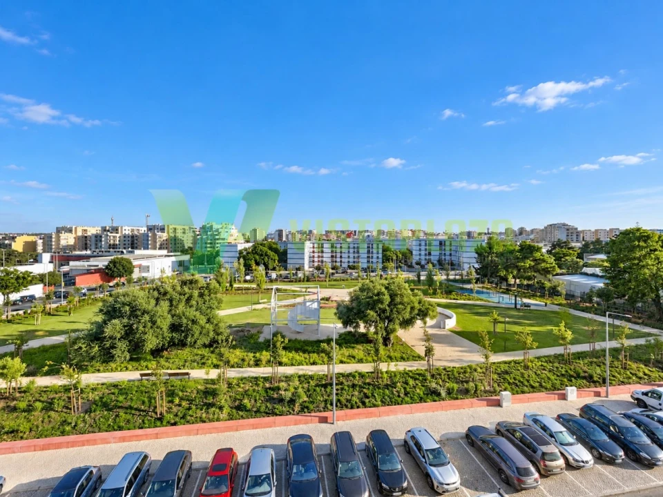 Apartamento T4 para Venda em Portimão Foto 23