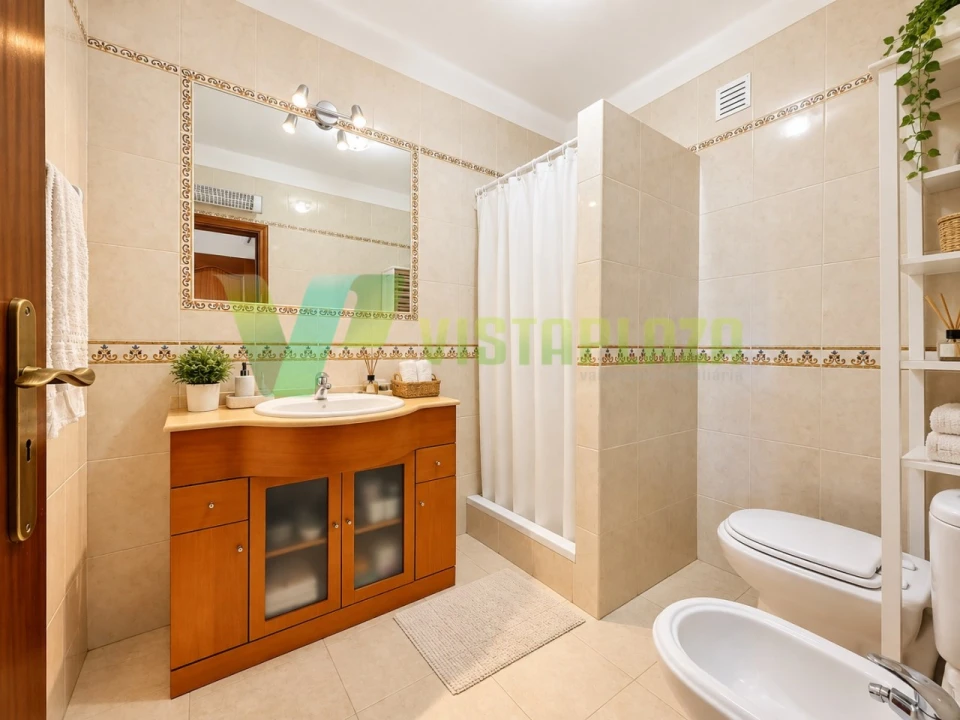 Apartamento T4 para Venda em Portimão Foto 17