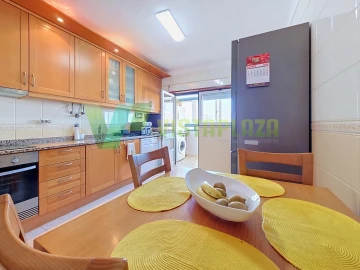 Apartamento T4 para Venda em Portimão