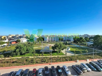 Apartamento T4 para Venda em Portimão
