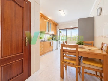 Apartamento T4 para Venda em Portimão