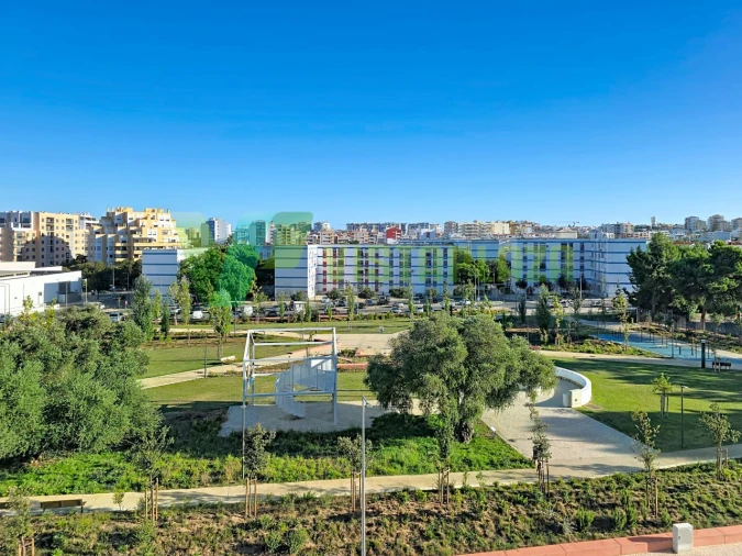 Apartamento T4 para Venda em Portimão Foto 18
