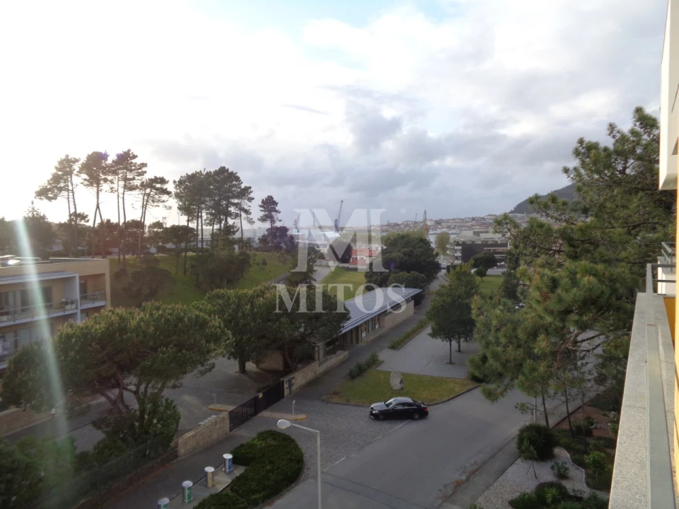 Apartamento T2 para Arrendamento em Darque Foto 17