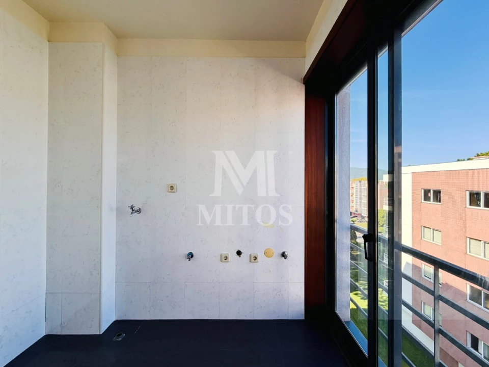 Apartamento T2 para Arrendamento em Darque Foto 10